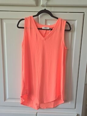 Zenana Outfitters Coral V-Neck Sleeveless Tank